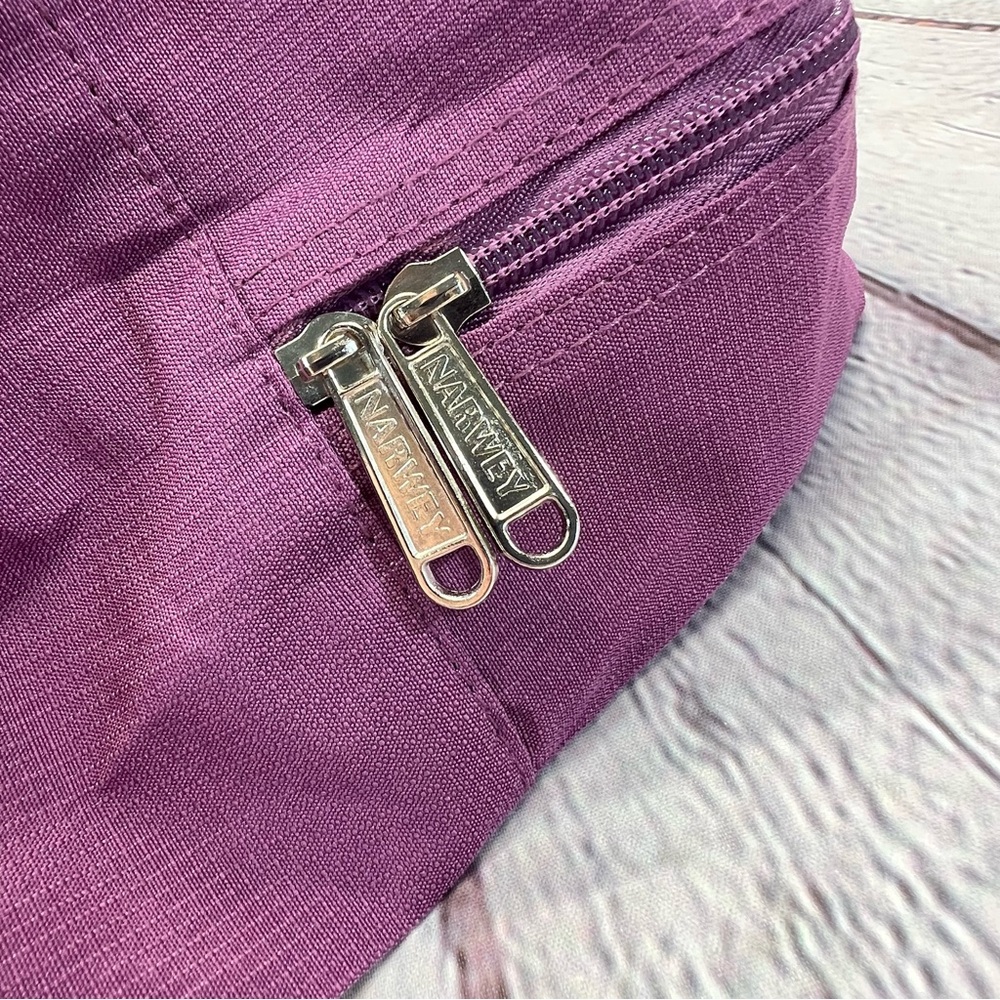 🔥FINAL PRICE🔥TRAVEL/GYM BAG Lightweight-folds small Narwey-EUC - Picture 9 of 16